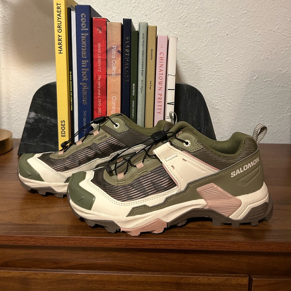 Women's Salomon X-Ultra 5 GORE-TEX Hiking Shoes in Olive & Cream